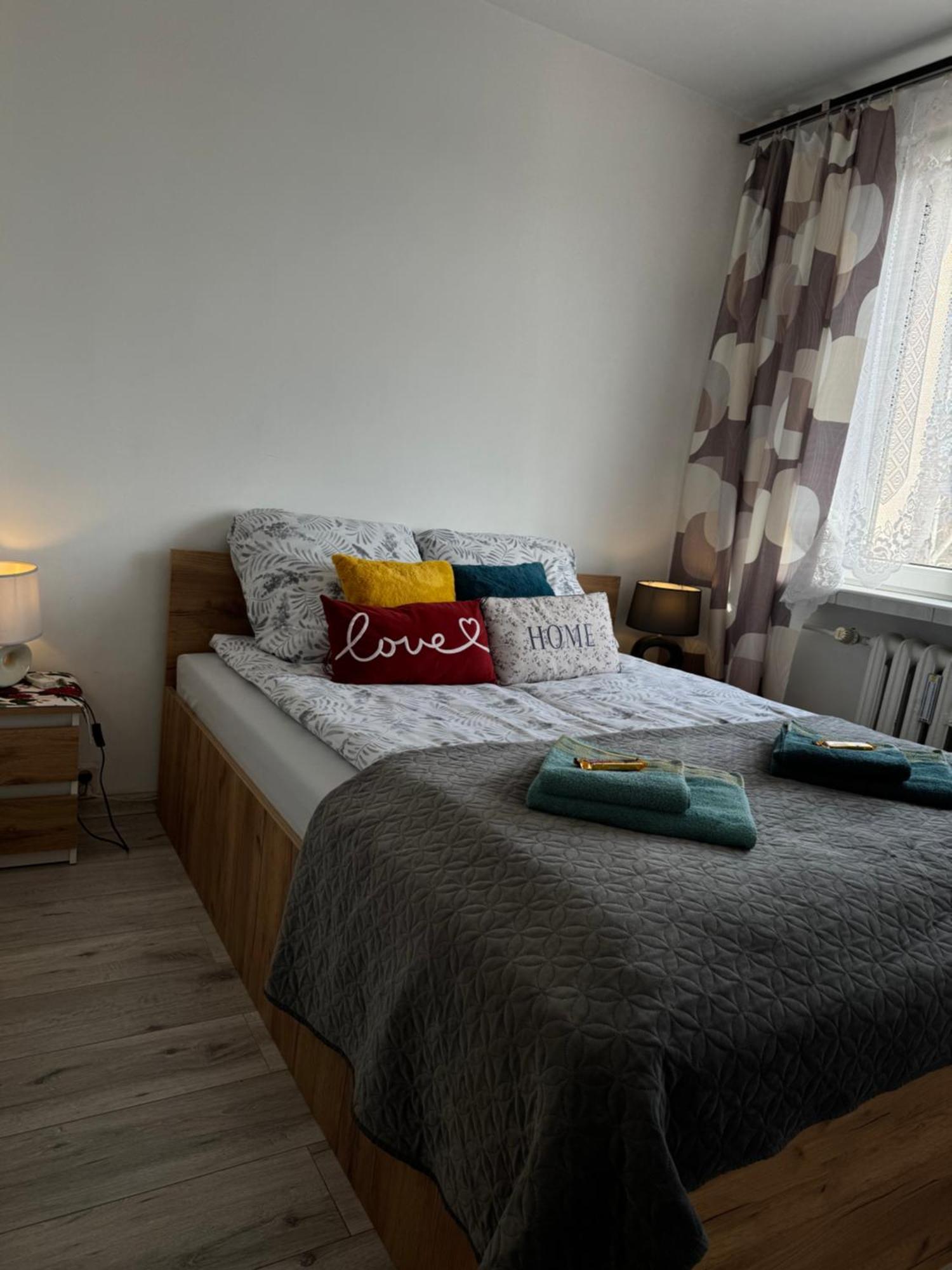 -jak W Domu- 60m2 Centrum Katowic 10km Apartment *